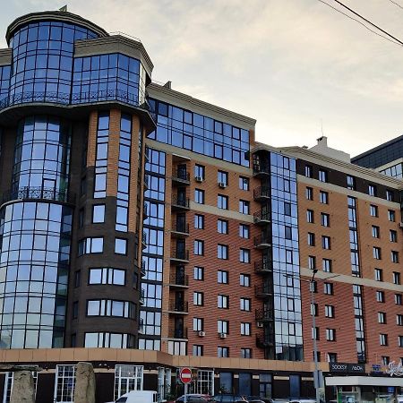 Yarovytsya Vip In The Center Apartment Lutsʼk Exterior foto