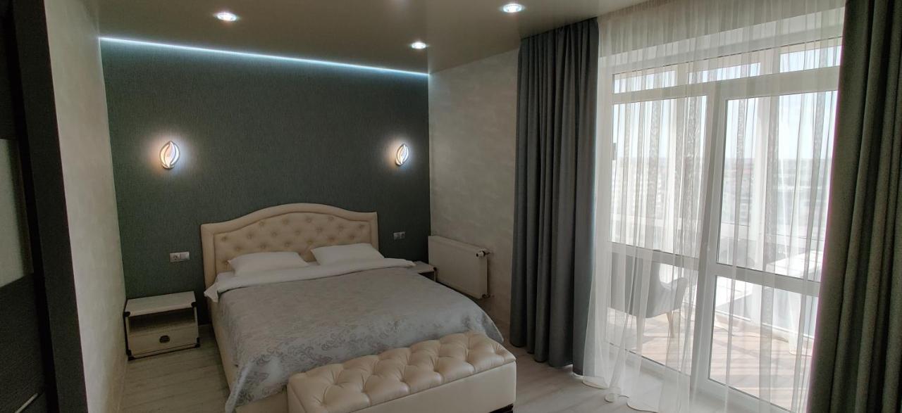 Yarovytsya Vip In The Center Apartment Lutsʼk Exterior foto