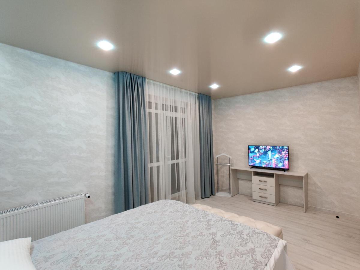 Yarovytsya Vip In The Center Apartment Lutsʼk Exterior foto