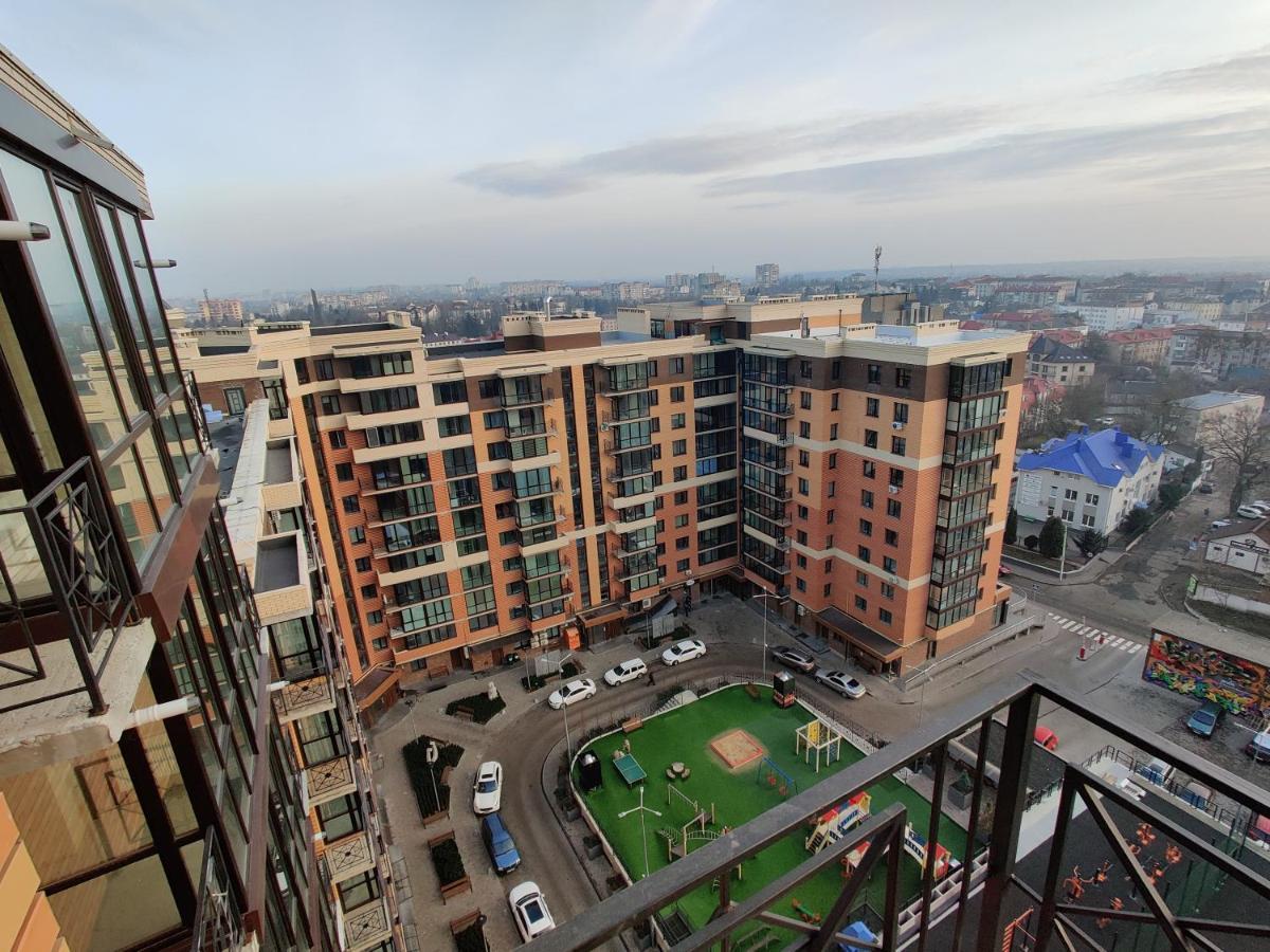 Yarovytsya Vip In The Center Apartment Lutsʼk Exterior foto