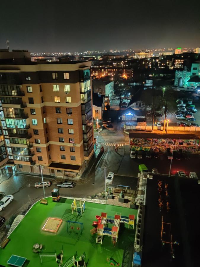 Yarovytsya Vip In The Center Apartment Lutsʼk Exterior foto